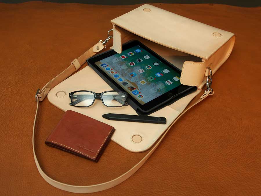 Leather Barrel Messenger (Medium) Pattern