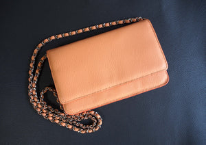 Wallet on Chain Leather Pattern